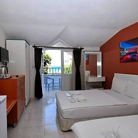 Hotel Lale 3*